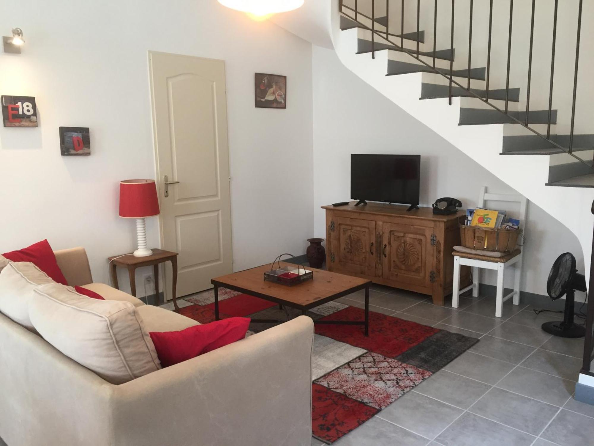 Maison De Vacances Jocelyne Lauris Екстер'єр фото