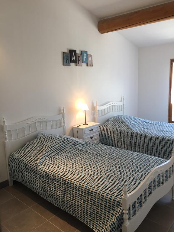 Maison De Vacances Jocelyne Lauris Екстер'єр фото